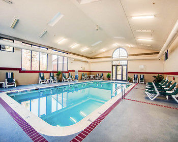 Hotel *hawthorn Suites*
