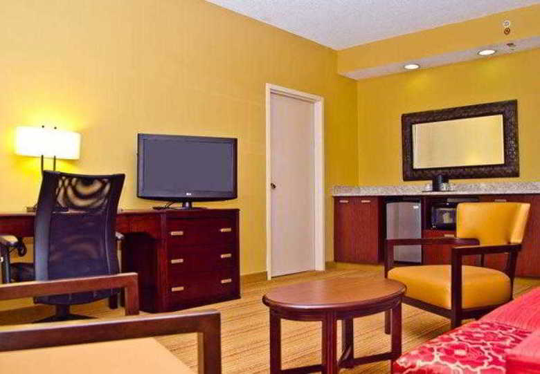 Hotel Courtyard Dallas Richardson At Campbell
