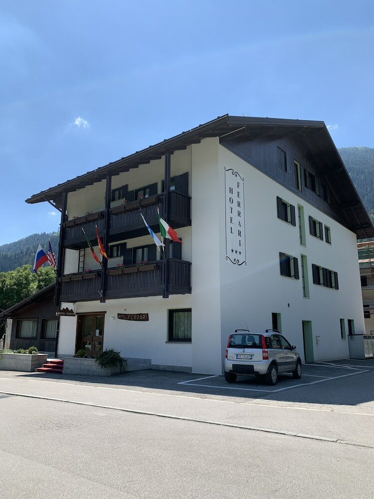 Hotel Ferrari