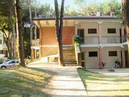 Apartments In Rosolina Mare 25001