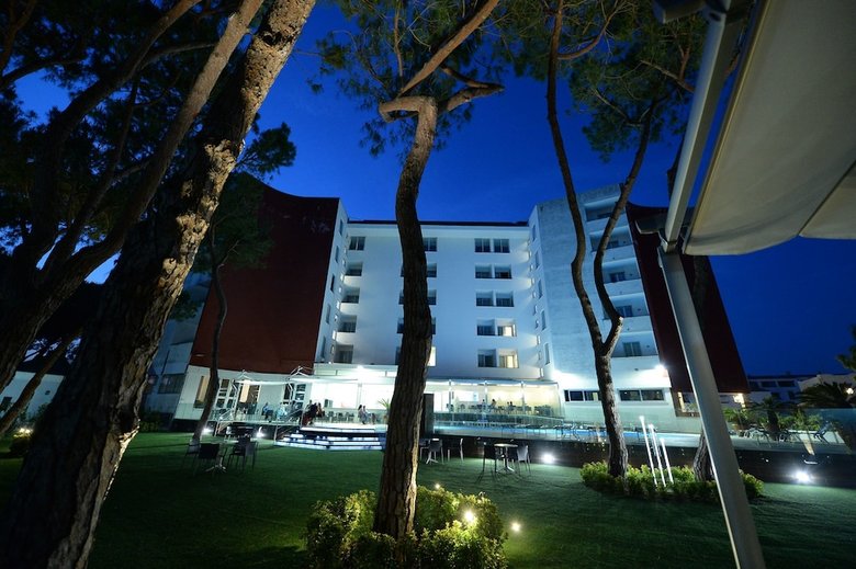 Giulivo Hotel & Village