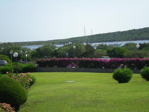 Baia De Bahas - Apartments & Resort