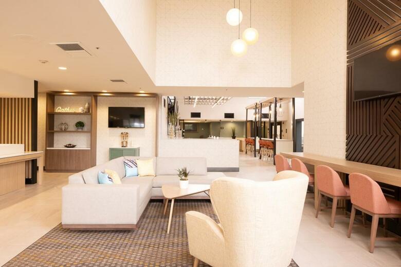 Hotel Holiday Inn Orange County Airport