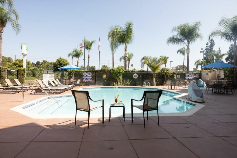 Hotel Holiday Inn Orange County Airport