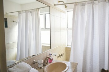 Hotel Suipacha Suites