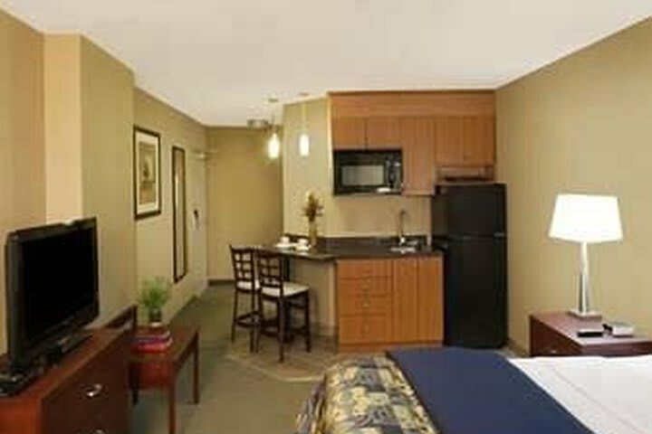 Hotel Travelodge Oshawa