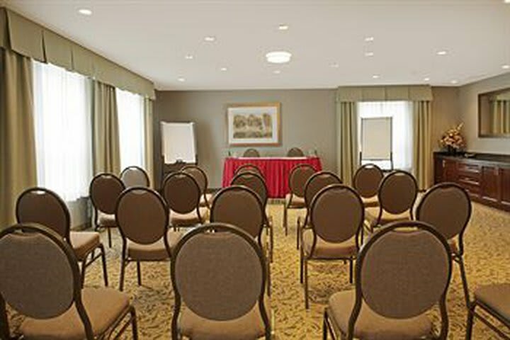 Hotel Travelodge Oshawa