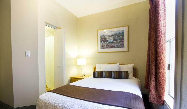 Budget Inn Patricia Hotel