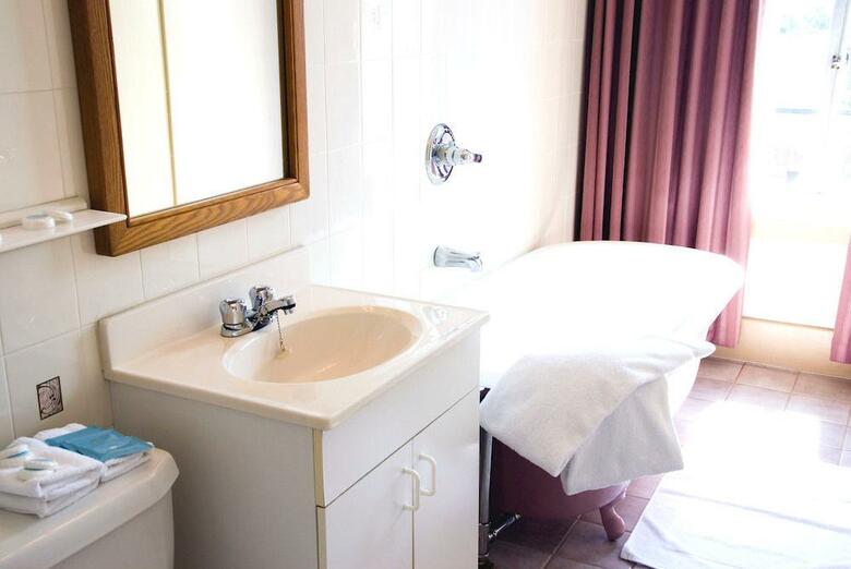Budget Inn Patricia Hotel