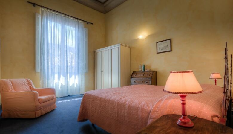 Hostal Novella House