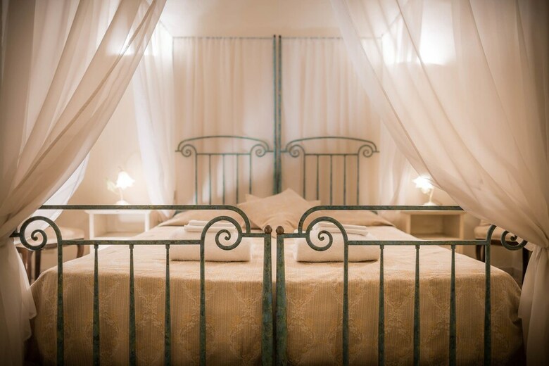Hostal Novella House