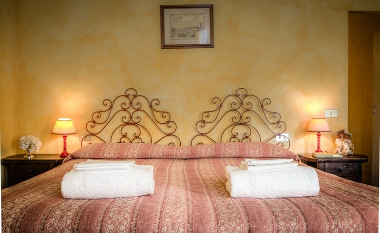 Hostal Novella House