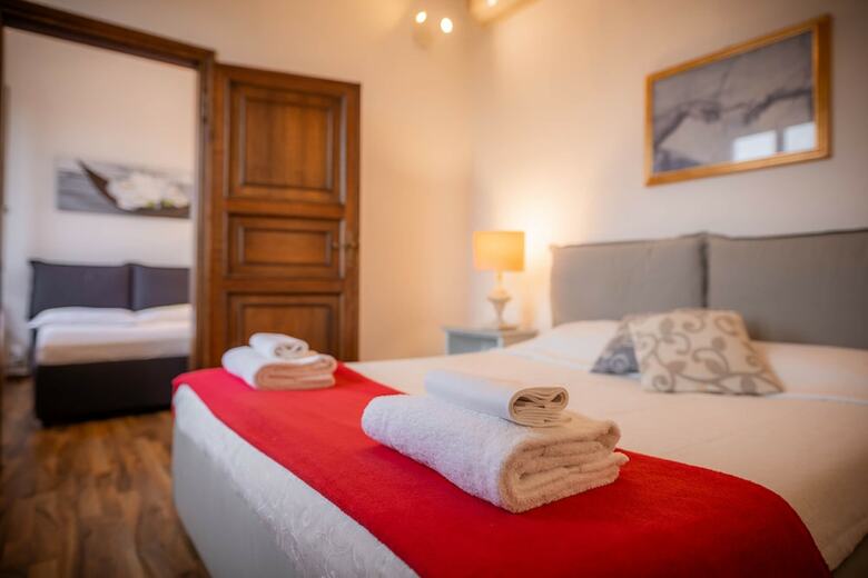 Hostal Novella House