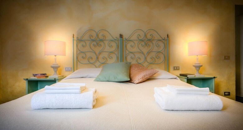 Hostal Novella House