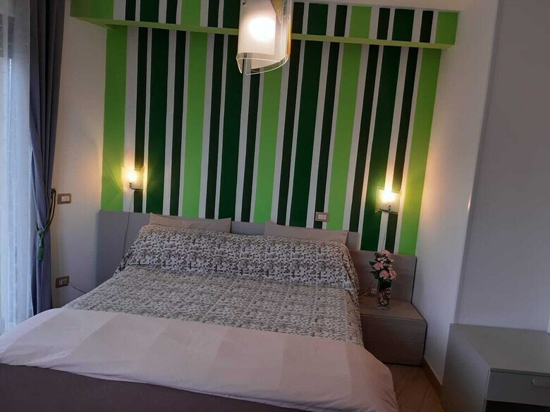 Bed & Breakfast English Inn Rooms
