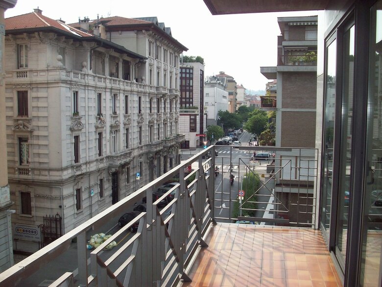 Hostal Apartment Nido Stazione