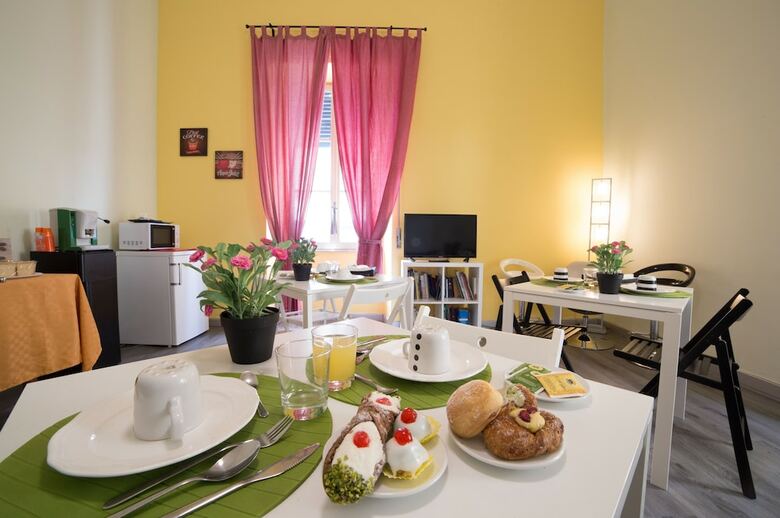 Tra L'etna E Il Mare B&B