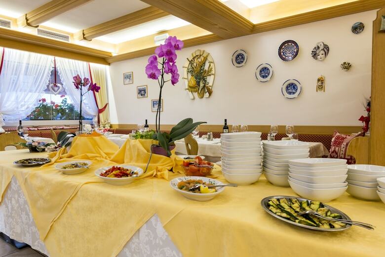 Hotel Ramon