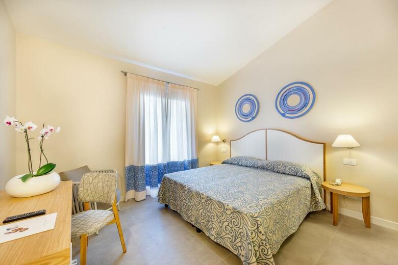 Blu Hotel Laconia Village