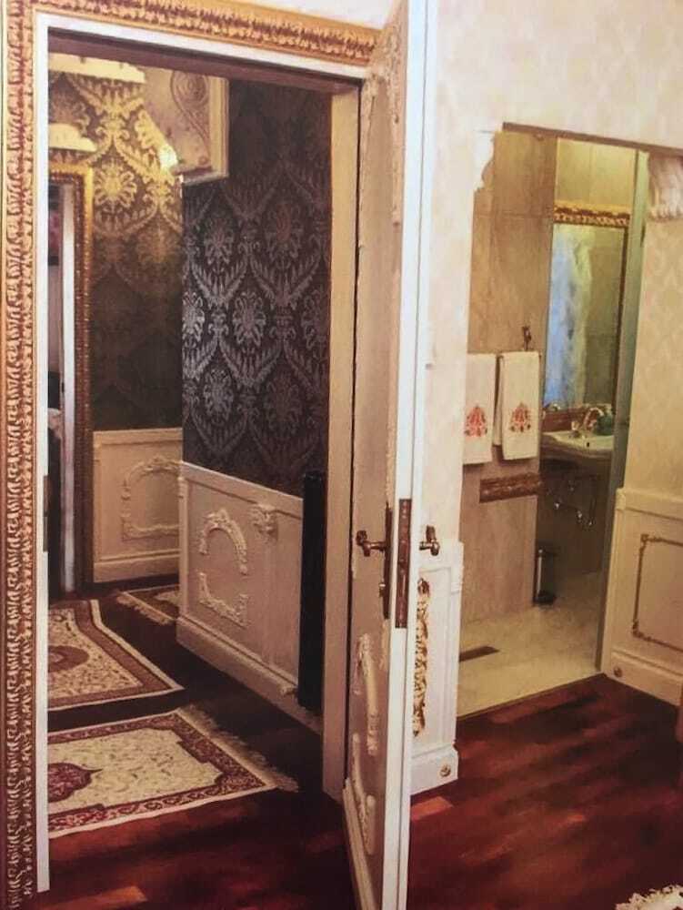 Bed And Breakfast 13