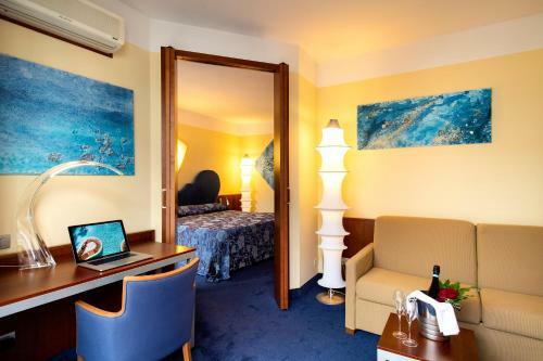 Color Hotel Style & Design