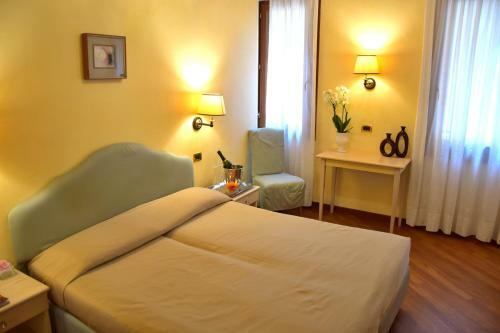 Hostal Residenza Favaro