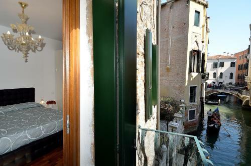 Charming Venice Apartments