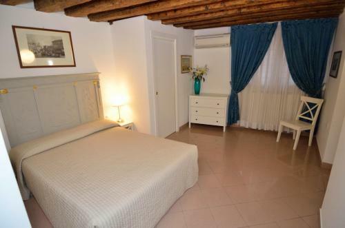 Charming Venice Apartments