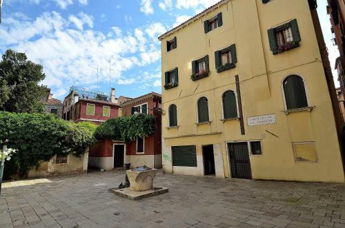 Charming Venice Apartments