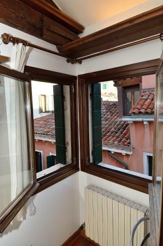 Charming Venice Apartments
