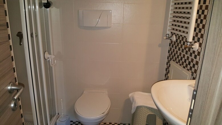 Hostal Netta Rooms