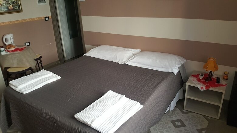 Hostal Netta Rooms