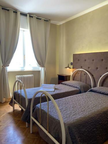 Bed & Breakfast L'attico Di Piazza Mazzini Rooms
