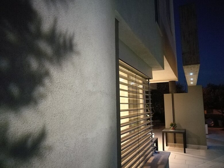 Bed & Breakfast Art House Margine Rosso