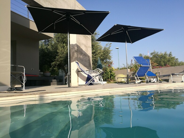 Bed & Breakfast Art House Margine Rosso