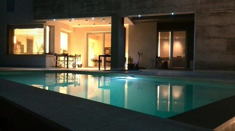 Bed & Breakfast Art House Margine Rosso