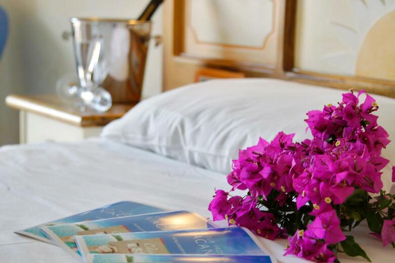 Hotel Club Esse Posada Beach Resort