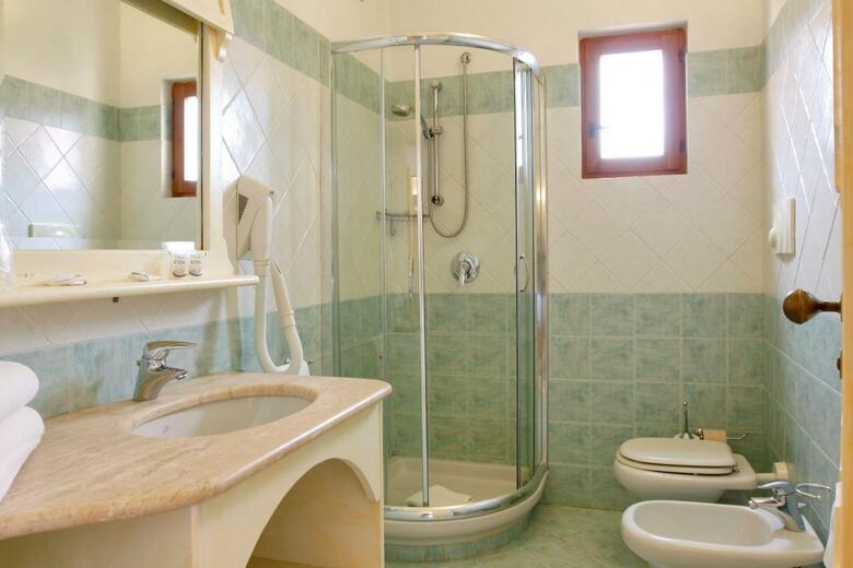 Hotel Club Esse Posada Beach Resort