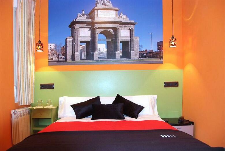 Hotel Jc Rooms Puerta Del Sol
