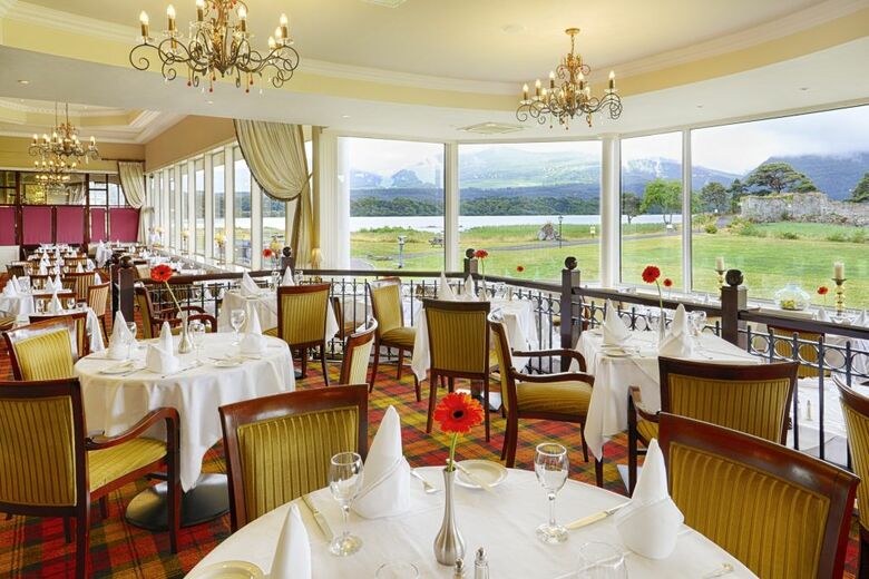 Lake Hotel