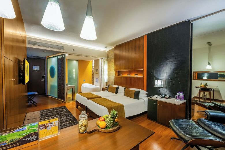 The O Hotel