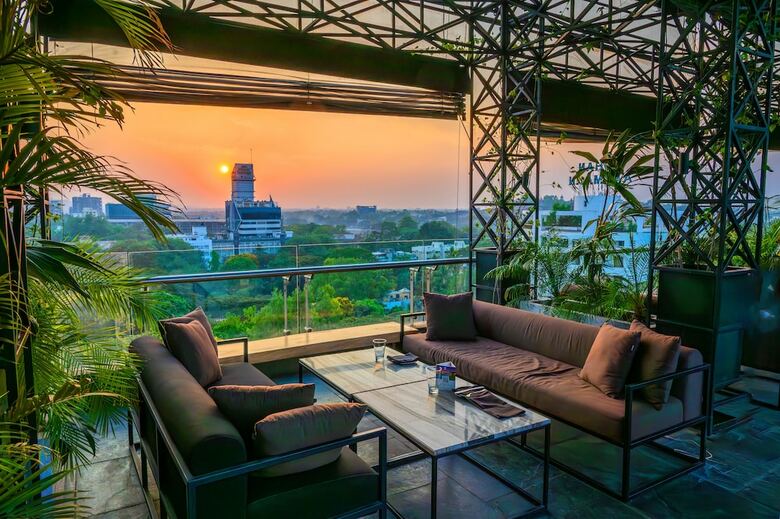 The O Hotel