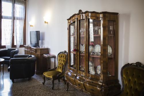 C� Dorin San Polo Apartments