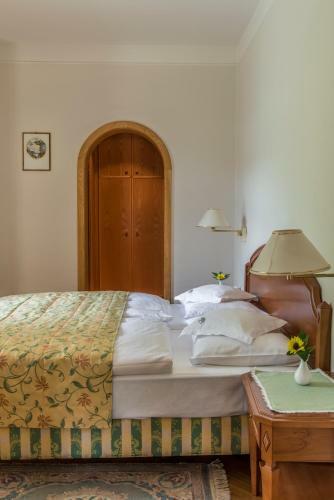 Hotel Elephant