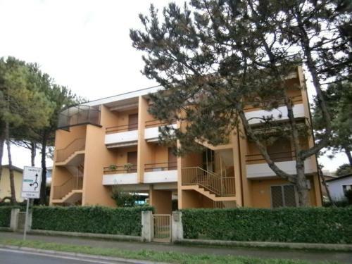 Two-bedroom Apartment Bibione Near River 11
