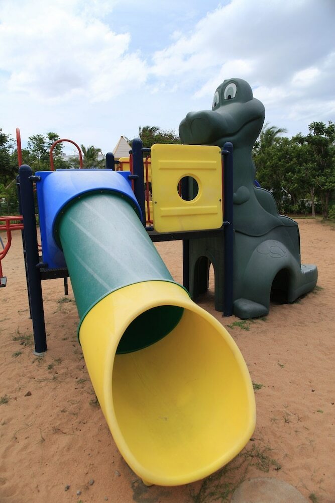 Hotel Chariot Beach Resort