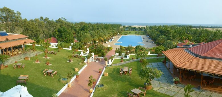 Hotel Chariot Beach Resort
