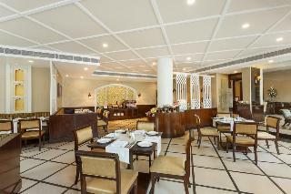 Hotel La Place Sarovar Portico
