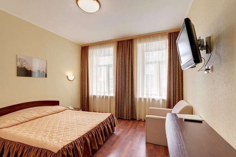 Atrium Hotel