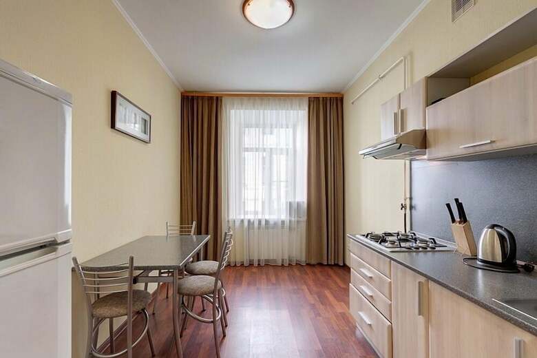 Atrium Hotel